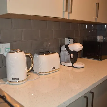 Holiday home Luxury In - Sleeps -5 , Free Parking , *