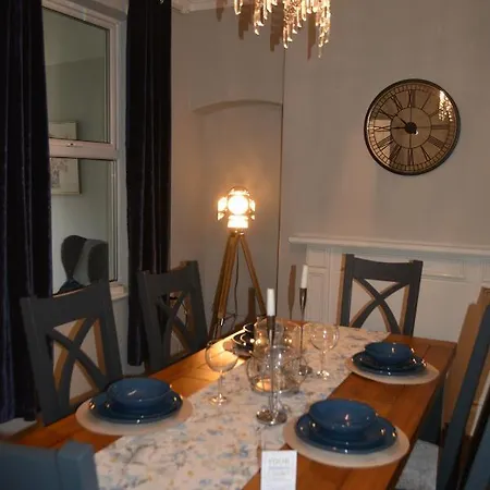 Сasa de vacaciones Characterful In